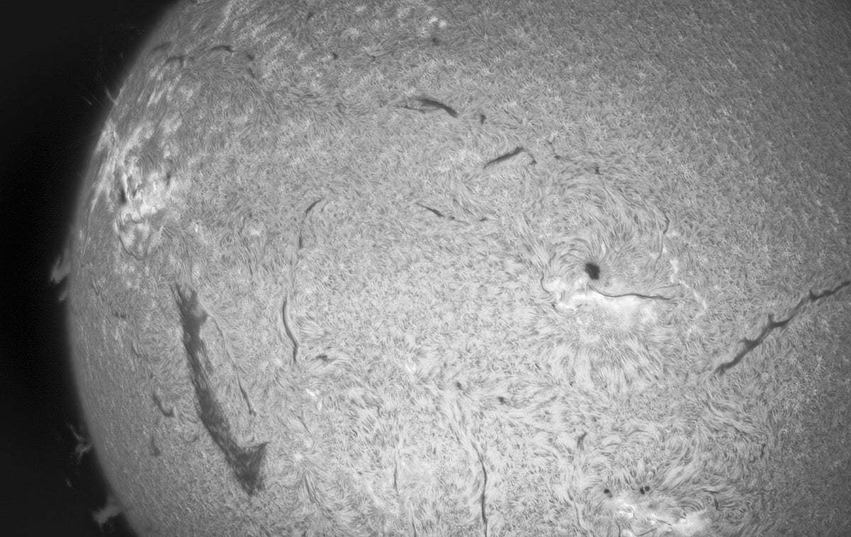 Sky Watcher Heliostar 76mm H-Alpha Solar Telescope - EDISLA