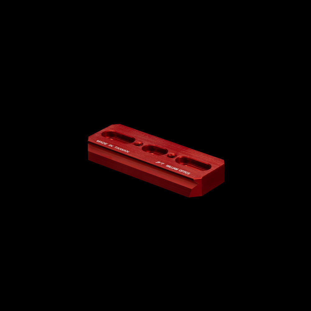 William Optics dual side dovetail plate for telescope accessories, showing sturdy aluminum construction and mounting slots.