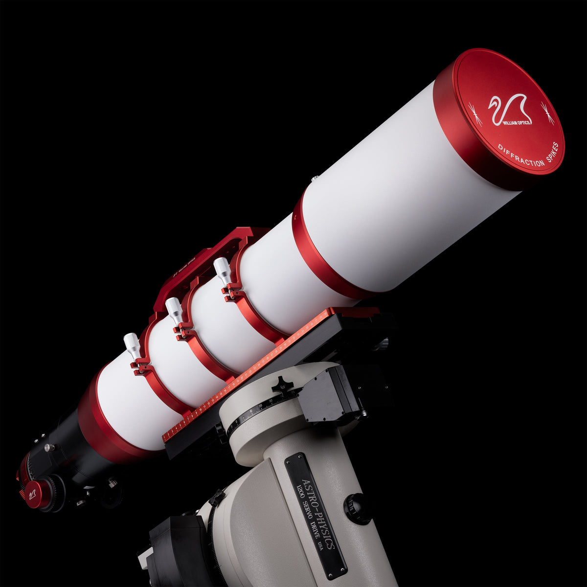 William Optics Fluorostar 156 telescope with silver tube and focuser, detailed view of the high-quality optical instrument.