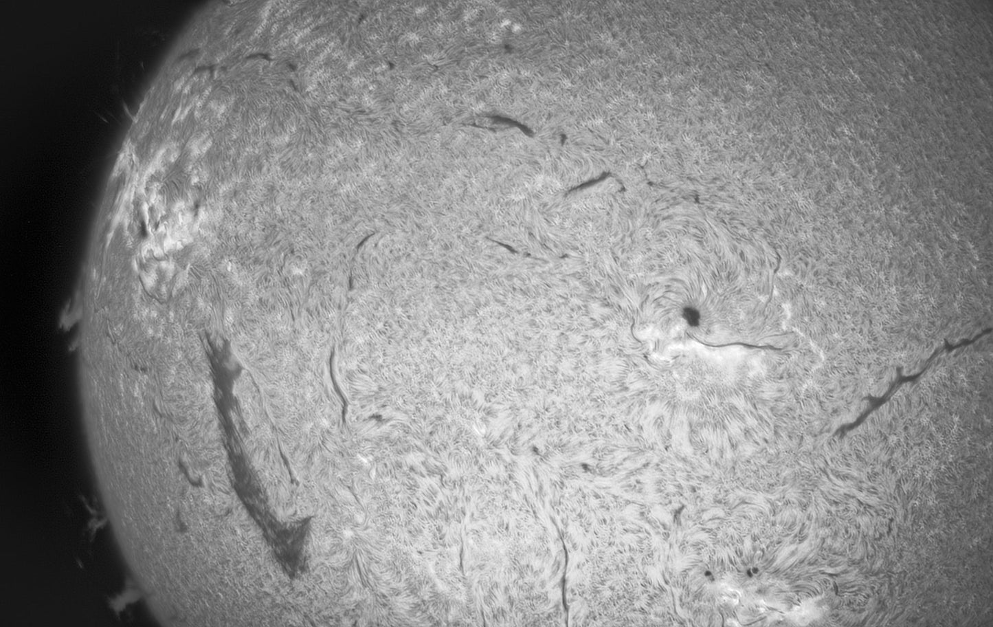 Sky Watcher Heliostar 76mm H-Alpha Solar Telescope - EDISLA
